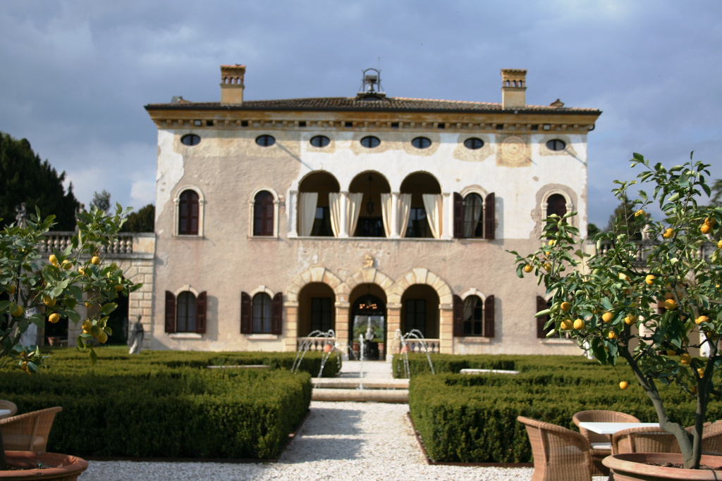 Italy Honeymoon Packages Villa Giona-Fagiuoli