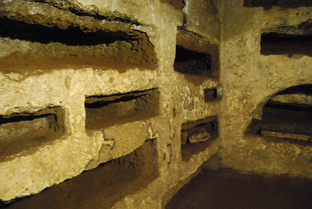 Custom tours of Rome  - The Catacombs of San Callisto 