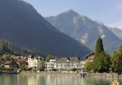 Interlaken: Quai von Boenigen am Brienzersee