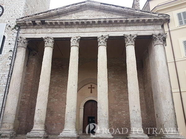 Santa Maria sopra Minerva Church Facade of the roman temple of Minerva in Assisi. Over the centuries with the end of the paganism the temple was <br/>abandoned, but luckily not destroied. The temple was a benedectin church, than in the middle age the city hall<br/> od Assisi and 1539 became the church of Santa Maria sopra Minerva.