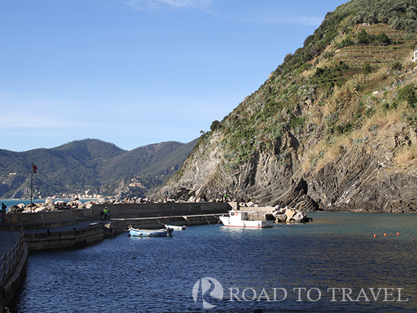 Vernazza - harbour View of Vernazza harbour.