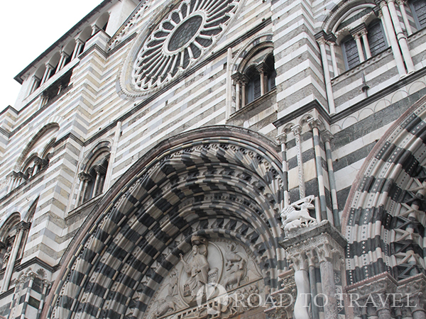 Genoa Cathedral The facade of San Lorenzo Cathedral in Genoa.